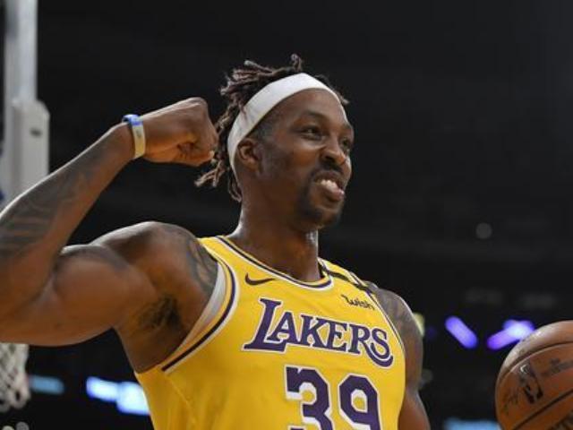 掘金迎战雄鹿前瞻：阵容受损，字母哥领衔雄鹿冲击连胜