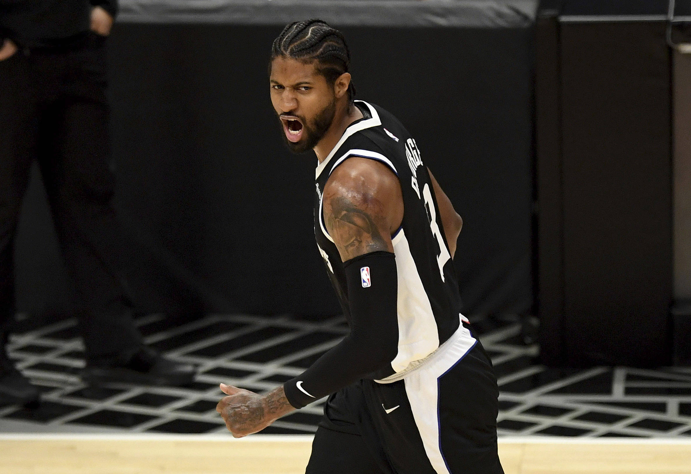 无限期休战 无限期休战